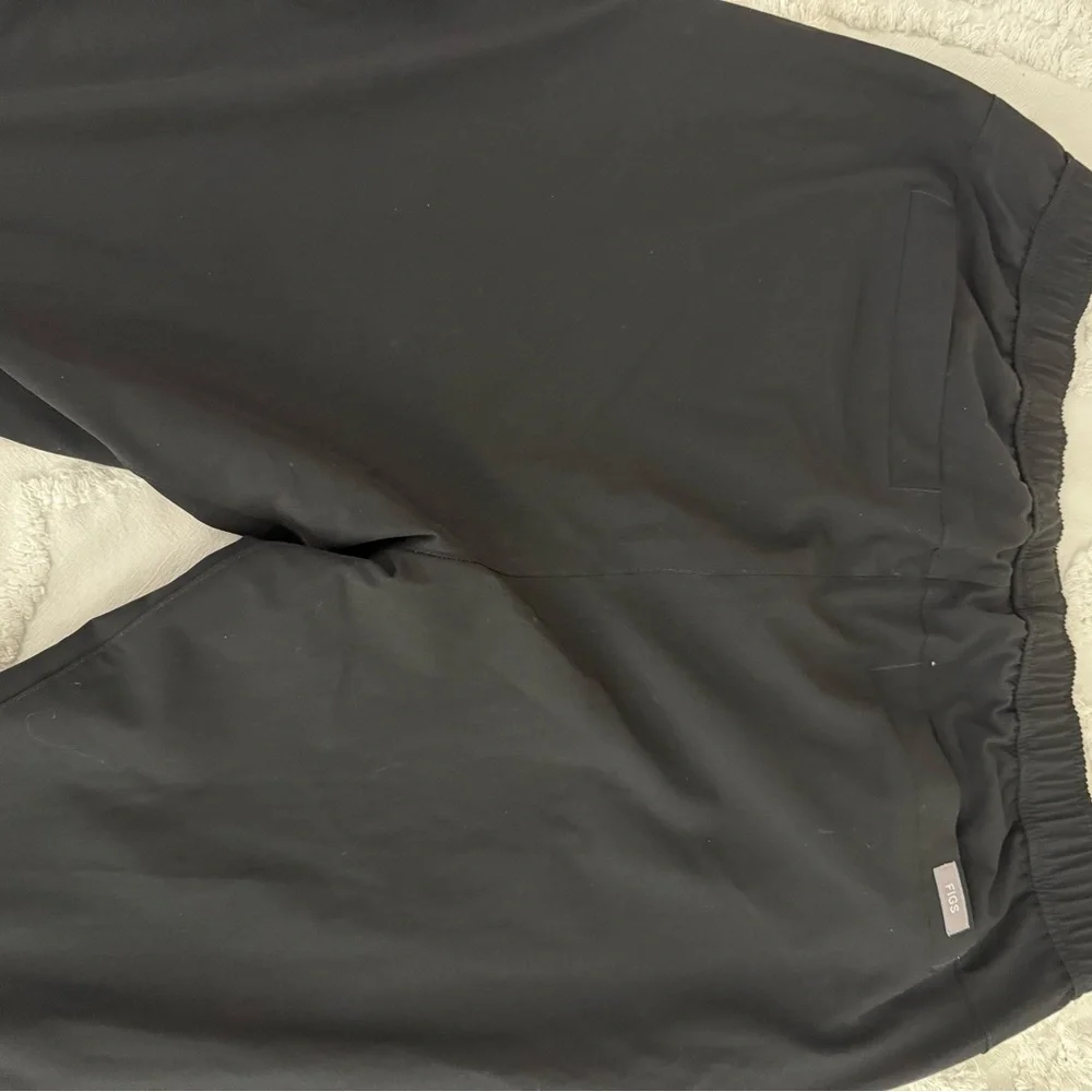 Figs Men's Lined Black Jogger Pants